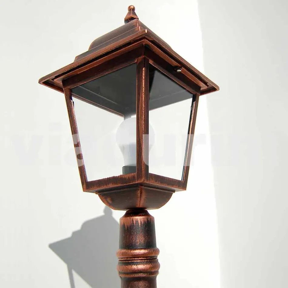 Låg aluminium utomhus lampa tillverkad i Italien, Aquilina Viadurini