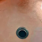 Design bänkskiva tvättställ i transparent harts och koppar - Salvatore Viadurini