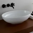 Oval tvättställsbänk i blank keramik tillverkad i Italien - färja Viadurini