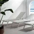 Solsäng utomhus i aluminium och textilen med infällbara hjul, 2 delar - Åsna Viadurini