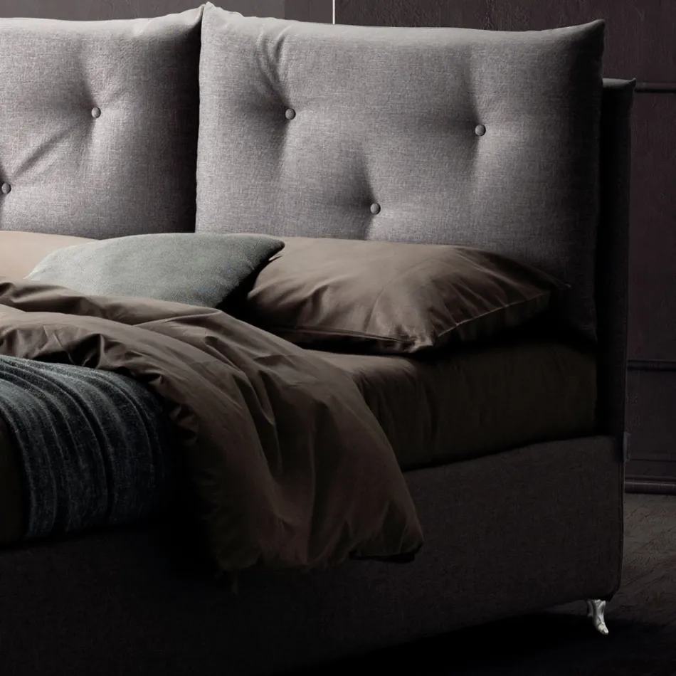 Dubbelsäng 160x190 med dekorativa knappar i kuddarna - strålar Viadurini