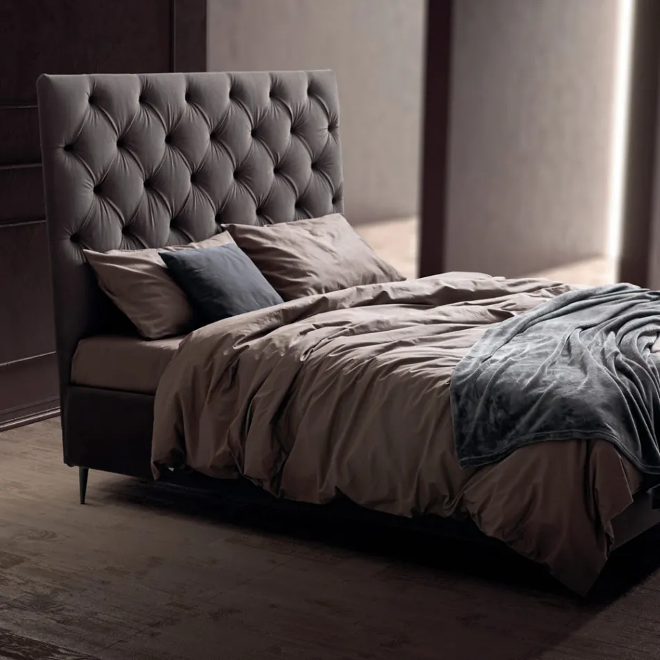Dubbelsäng 160x190 med hög och quiltad sänggavel Made in Italy - Sallie Viadurini