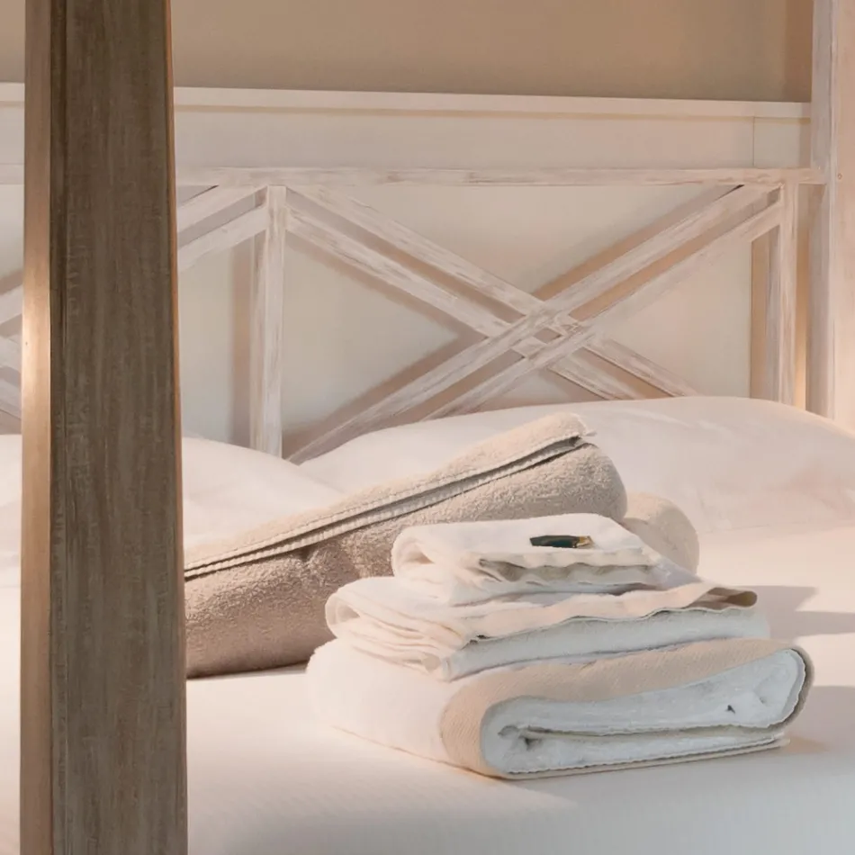 160x200 dubbelsäng med baldakin i massiv teak - Akvarell Viadurini