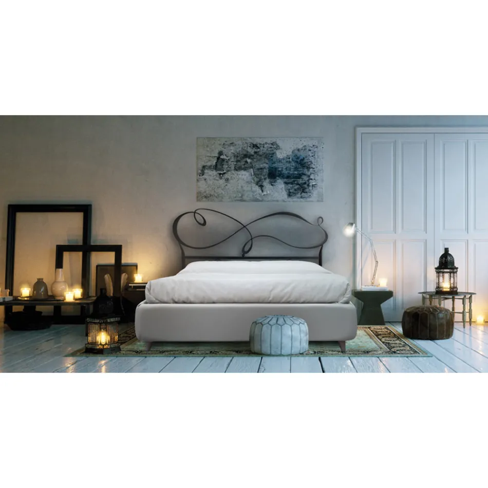 Dubbelsäng med stoppad sängram i olika utföranden Made in Italy - Design Viadurini