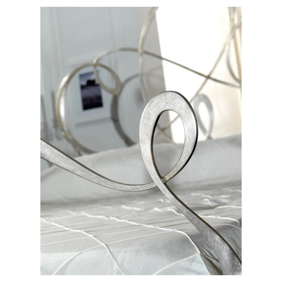 Dubbelsäng med matchande fotbräda, madrass och 2 sängbord - Nebbia Viadurini