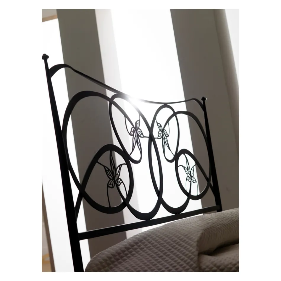 Dubbelsäng med fotbräda i olika utföranden Made in Italy - Natural Viadurini