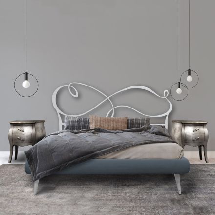 Dubbelsäng med sänggavel i järn, 2 sängbord och madrass - Design Viadurini