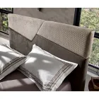Modern design dubbelsäng med veckad eller quiltad sänggavel - Alano Viadurini