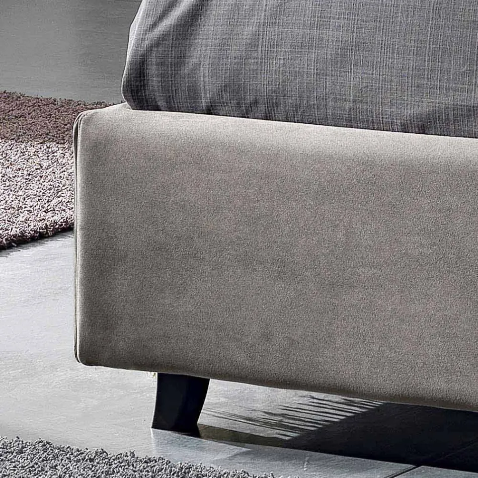 Stoppade dubbelsäng med modern container 160x190 / 200 Reby Viadurini