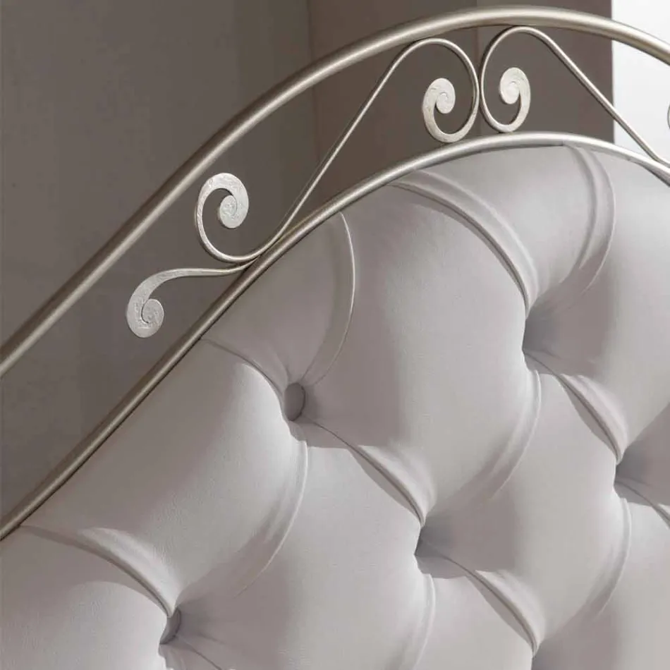 Stoppade dubbelsäng handgjord i massivt järn Gracie Viadurini