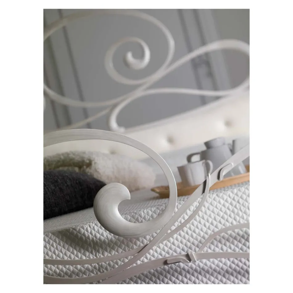 Dubbelsäng i järn med koordinerad fotbräda Made in Italy - Laser Viadurini