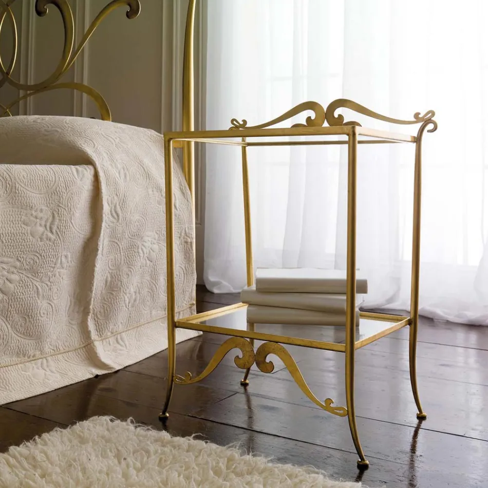 Dubbelsäng i äkta läder komplett med madrass och 2 sängbord - King Viadurini