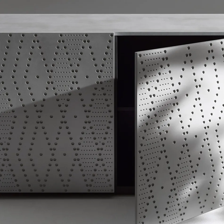 Skänk med 3 dörrar och 3 innerhyllor, dekoration i gjuterialuminium - Scorpion Viadurini