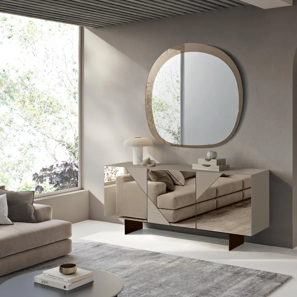 Skänk med 3 lackerade MDF-dörrar täckta med spegelglas - Diletta Viadurini