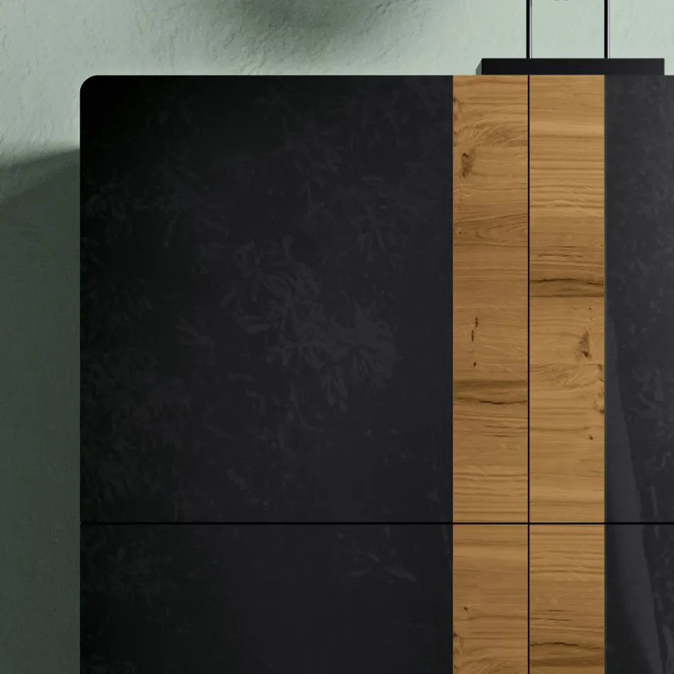 Vardagsrumsskänk med 4 dörrar i lantlig ekfinish och antracitglas - Ove Viadurini