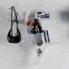 Vägghylla av plexiglas med klädkrokar tillverkad i Italien - neon Viadurini