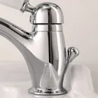 Klassisk stil handgjord handfatblandare i mässing med spak - Noriana Viadurini