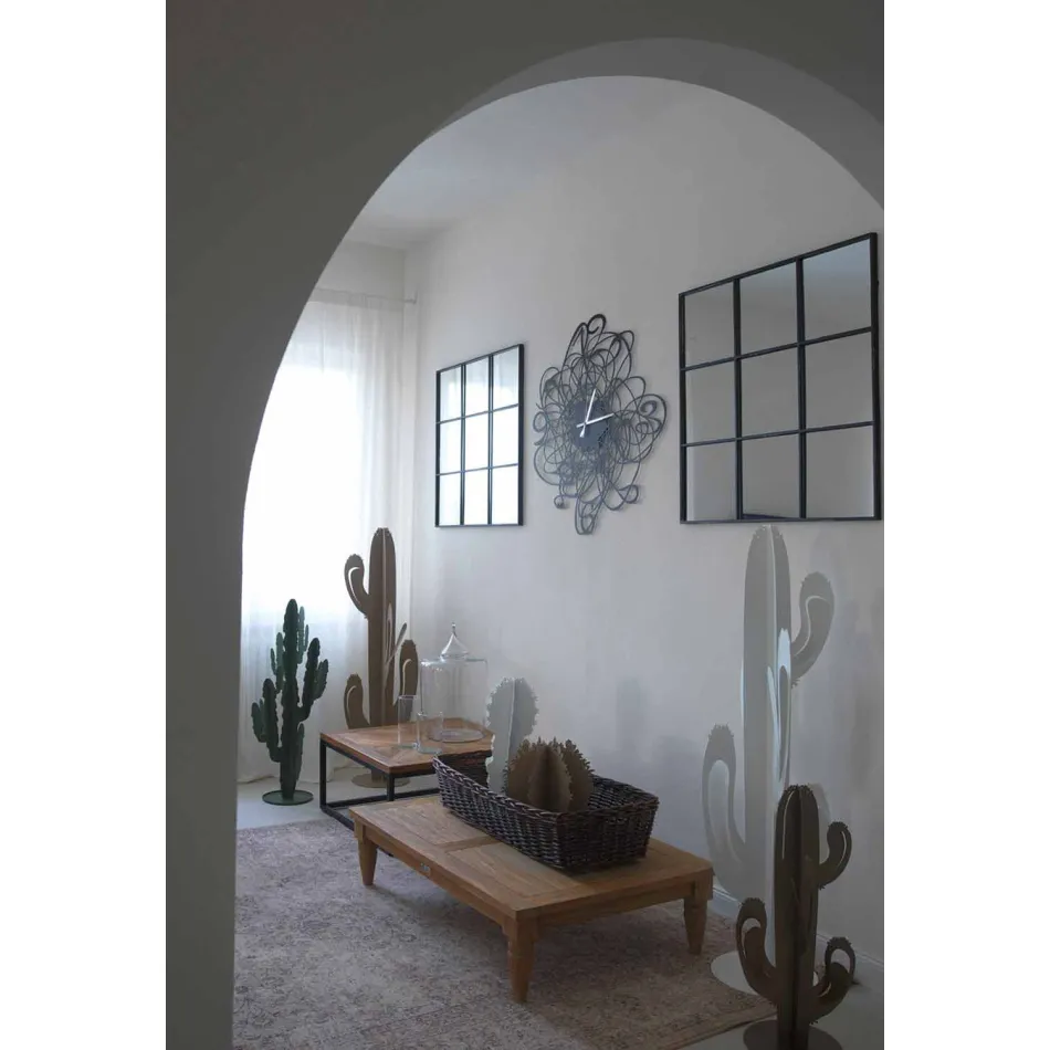 Väggklocka för modern design i svart eller vitt järn tillverkat i Italien - Baldo Viadurini