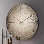 Vågig väggklocka i smält glas med mässingsvisare - Radia Viadurini