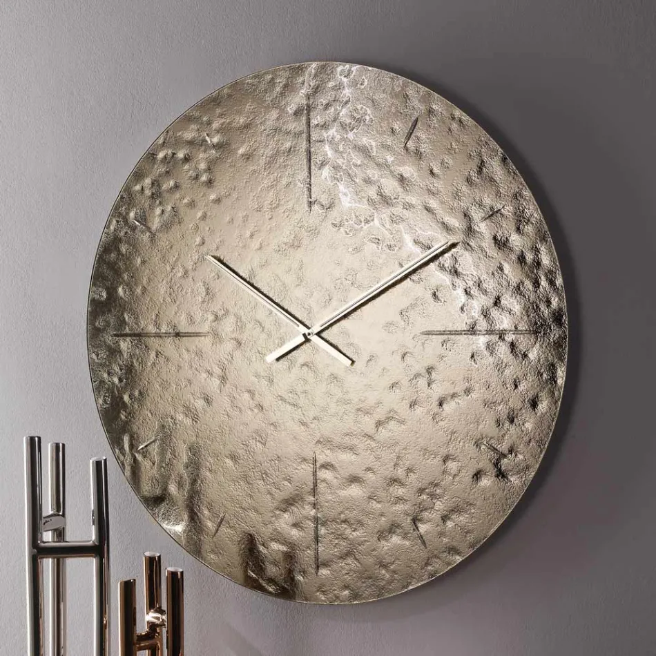 Vågig väggklocka i smält glas med mässingsvisare - Radia Viadurini