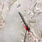 Modern klocka med fem rattar som visar Miles-världen Viadurini