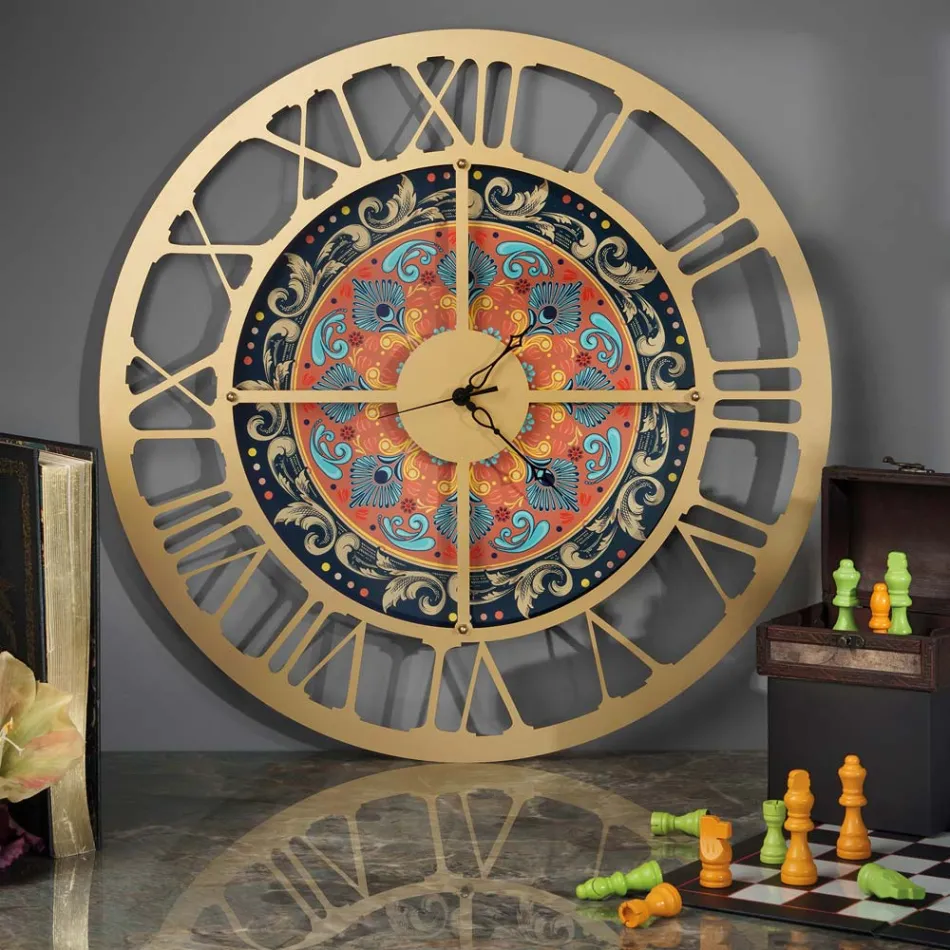 Klocka gjord av järn i 3 olika ytbehandlingar gjord i Italien - vete Viadurini