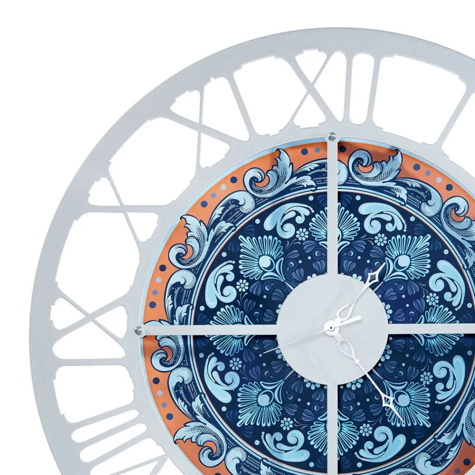 Klocka gjord av järn i 3 olika ytbehandlingar gjord i Italien - vete Viadurini