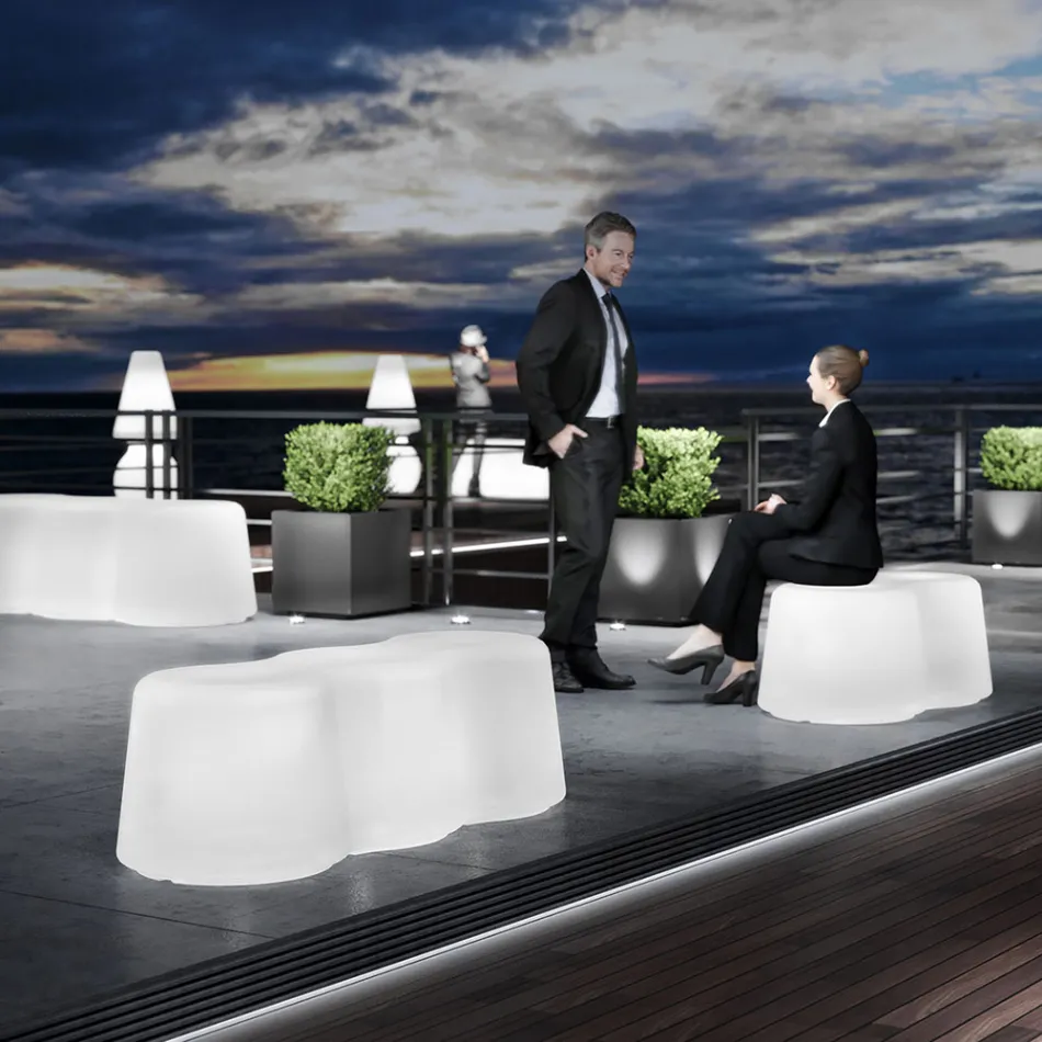 Vågig utomhusbänk i polyeten Tillverkad i Italien - Brenda Viadurini