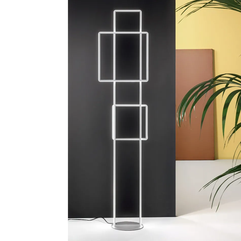 Design LED golvlampa i guld eller silvermålad metall - Formell Viadurini