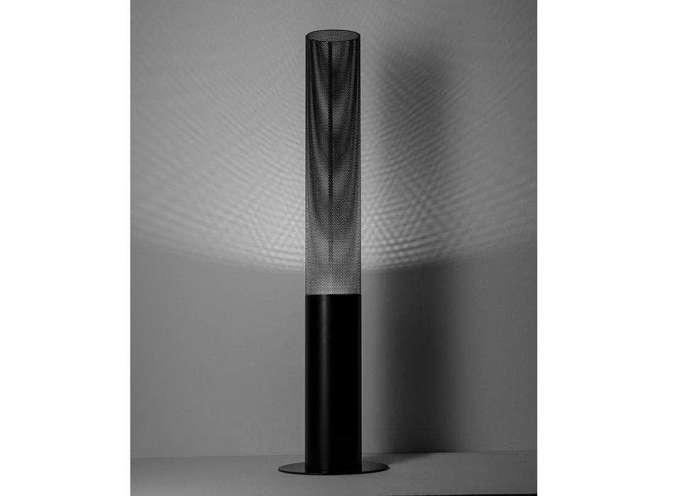 Golvlampa med perforerad metalldiffusor Tillverkad i Italien - Kom Viadurini