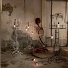 Vardagsrum Golvlampa 3 lampor i vit eller naturlig metall Minimal stil - Styling Viadurini