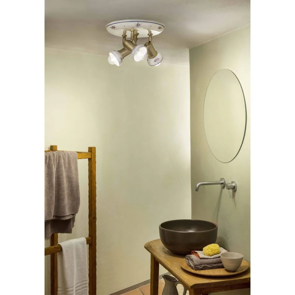 Rund taklampa 3 strålkastare i mässing och handmålad keramik - Savona Viadurini