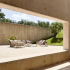 Trädgårdsfåtölj i aluminium tillverkad i Italien - Emmacross från Varaschin Viadurini