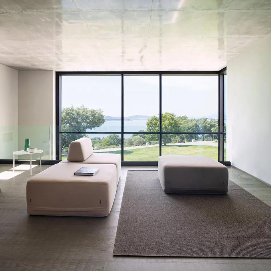 Fyrkantig vardagsrumsfåtölj klädd i tyg Made in Italy - Lilium Viadurini