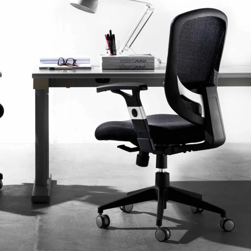 Semidirektionell och operationell modern svängbar fåtölj i Black Reta - Simona Viadurini