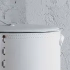 Oval tvättkorg i Riky regenererat läder tillverkat i Italien Viadurini