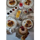 Modern flaskhållare i vitt, beige eller elfenben järn tillverkat i Italien - Leiden Viadurini