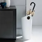 Paraply står i regenererat läder av Pluvia handgjord design Viadurini