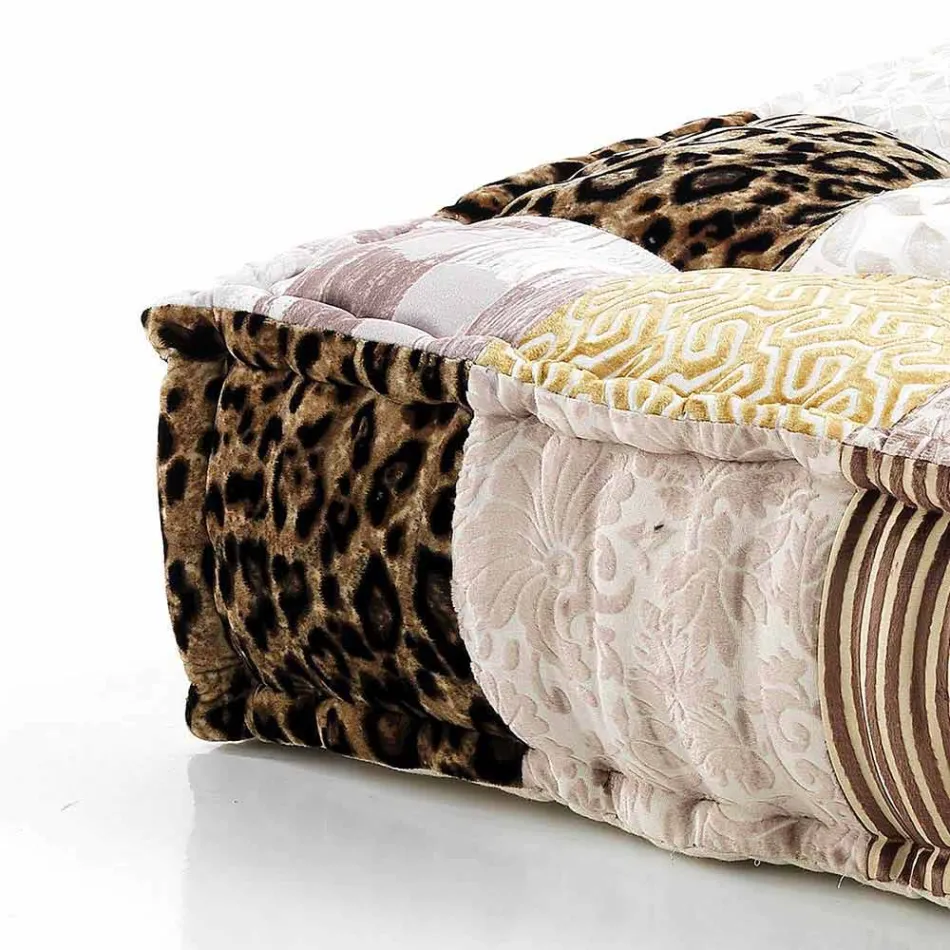 Etnisk fyrkantig pouf i lapptyg eller sammetsfiber Viadurini