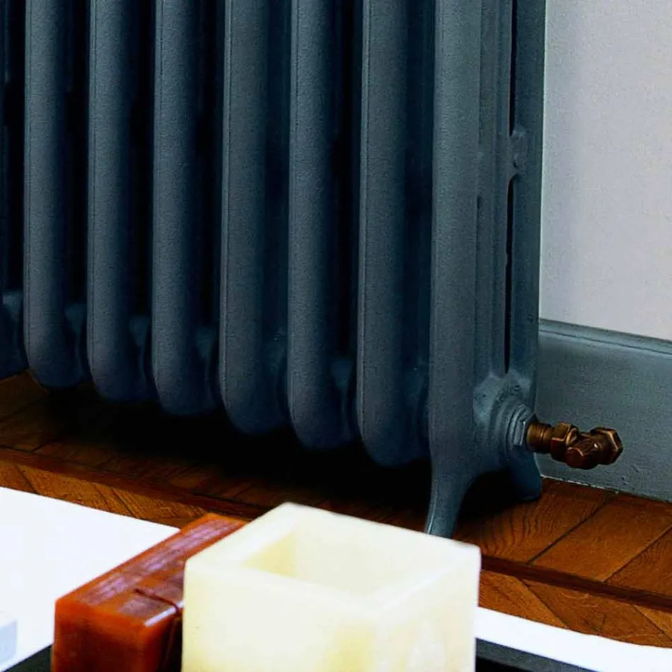 retro hydraulisk radiator gjutjärn i 3 kolumner av Tiffany Scirocco H Viadurini