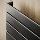 Enkel hydraulisk kylare i svart kolstål Tillverkad i Italien - Ciro Viadurini