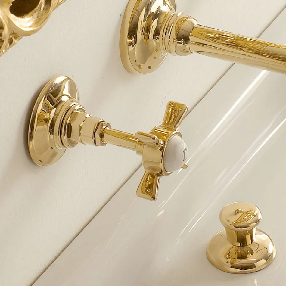 Design och vintage väggmonterad handfat/diskbänkskran tillverkad i Italien Viadurini