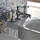 Vintage 3-håls bidétapp i mässing tillverkad i Italien - Elisea Viadurini