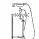 Klassisk kran för badkar på mässingskolonner Tillverkad i Italien - Enriko Viadurini