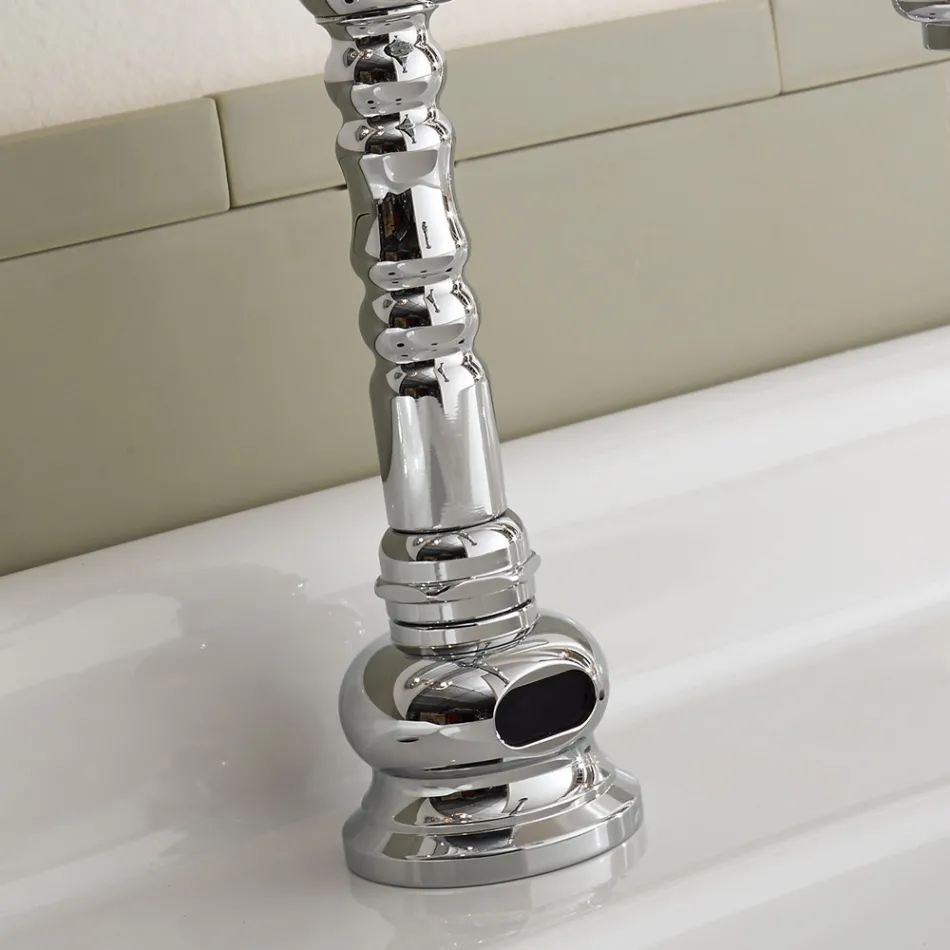 Elektronisk diskbänkskran med ett hål i klassisk stil i mässing - Noriana Viadurini