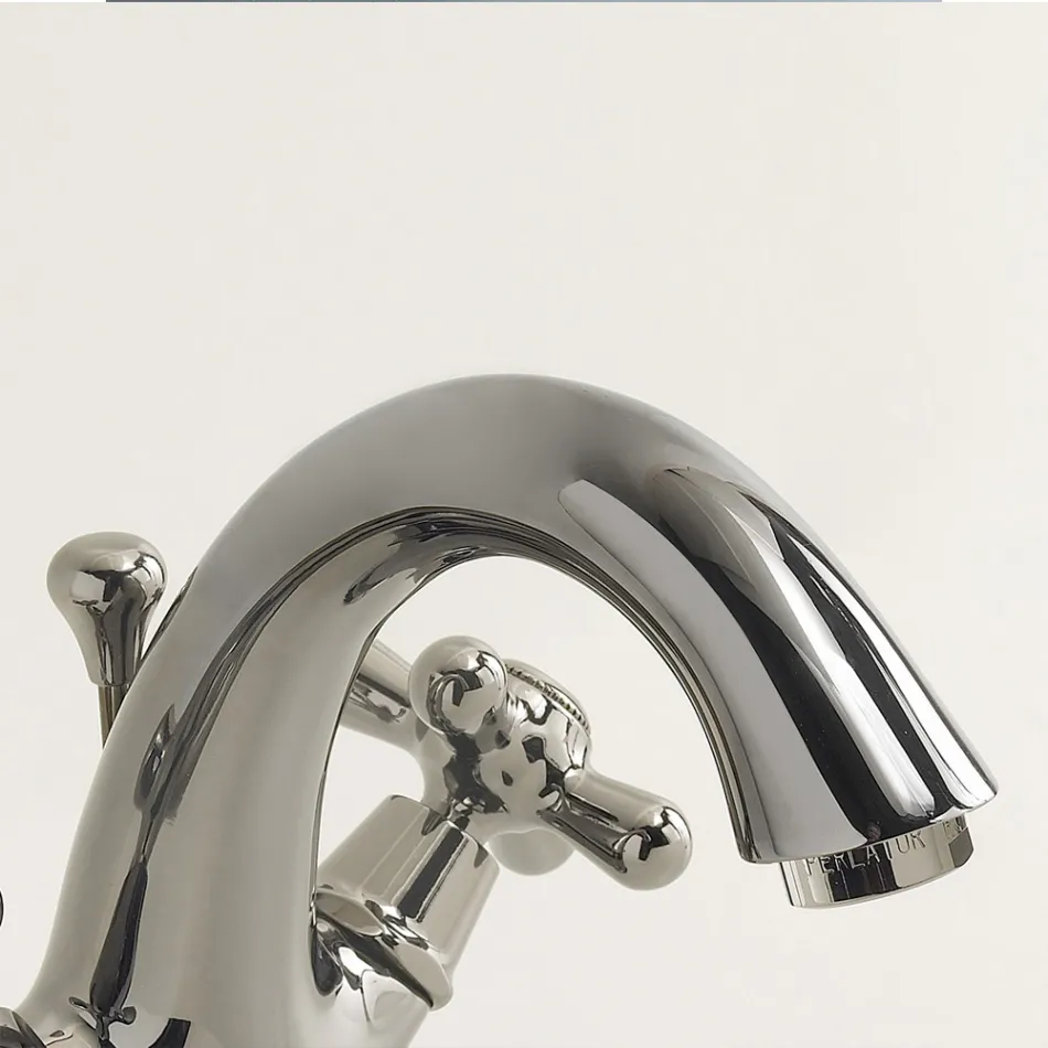 Handfatskran för badrum med ett hål i mässing med avlopp i klassisk stil - Ercolina Viadurini