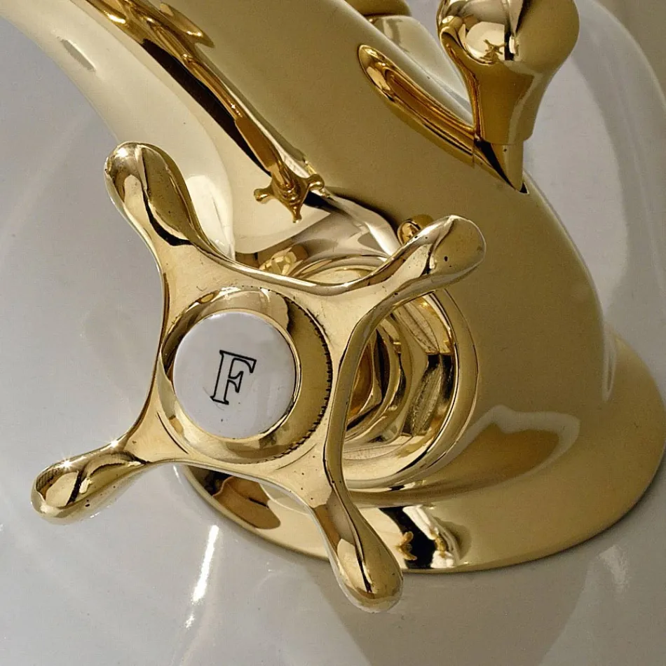 Enkelhåls bidétapp i mässing med klassiska fjärilshandtag - Fioretta Viadurini