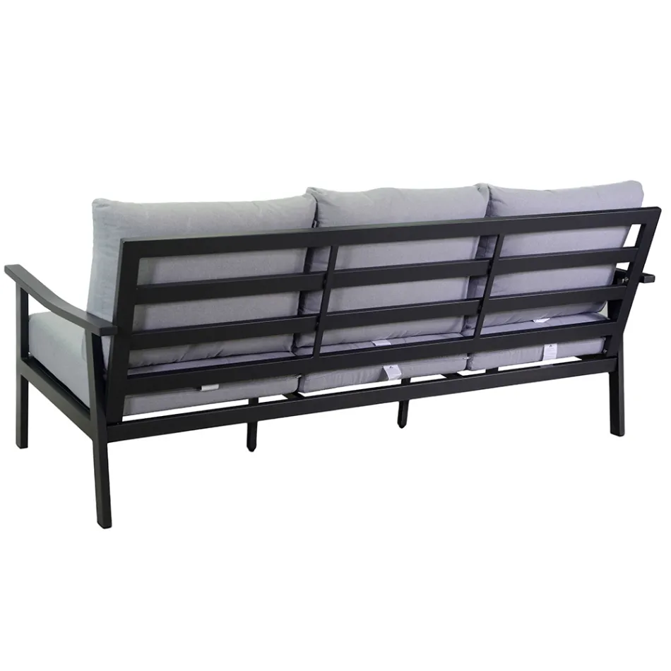 Vardagsrum bestående av 1 soffa, 2 fåtöljer och 1 soffbord - Ticket Viadurini