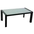 Vardagsrum bestående av soffa, soffbord och fåtöljer med fotstöd - Anslagstavla Viadurini