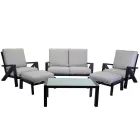 Vardagsrum bestående av soffa, soffbord och fåtöljer med fotstöd - Anslagstavla Viadurini